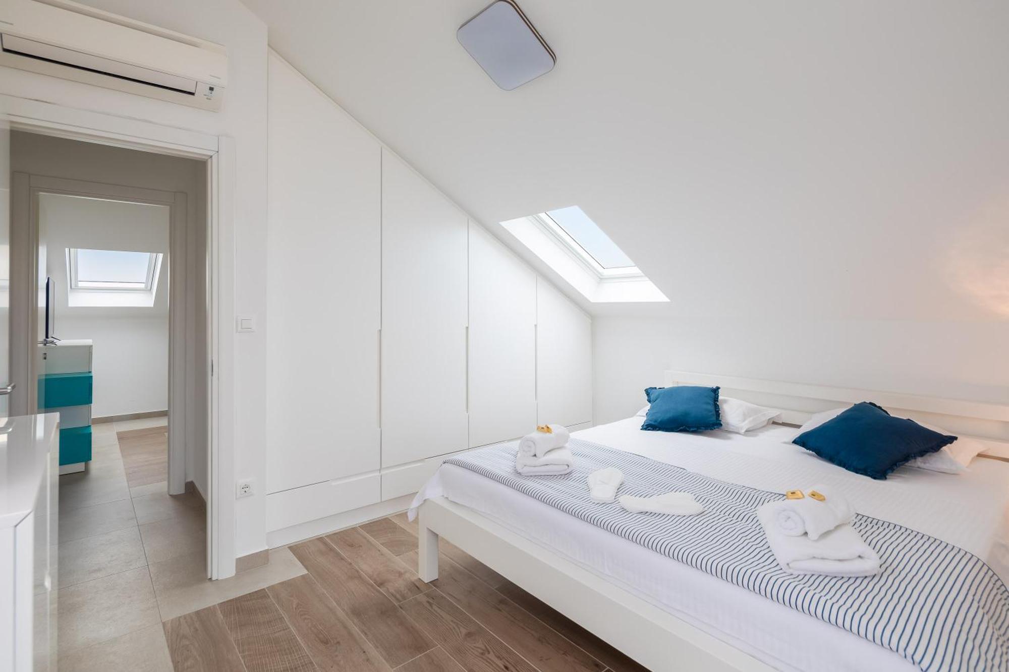 Epetium Beach Villa Split Exterior foto